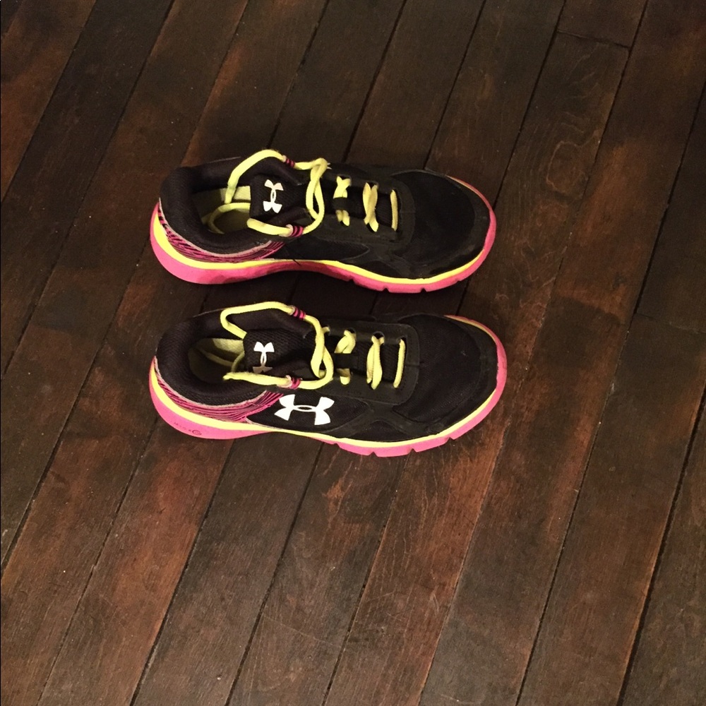 Girls under armor sneakers.